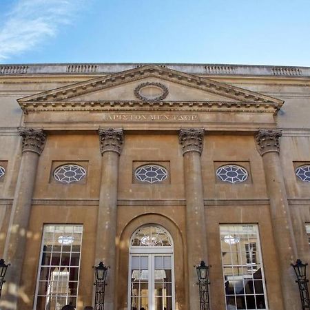 Beautiful Bath Apartment In Central Milsom Street Exterior foto