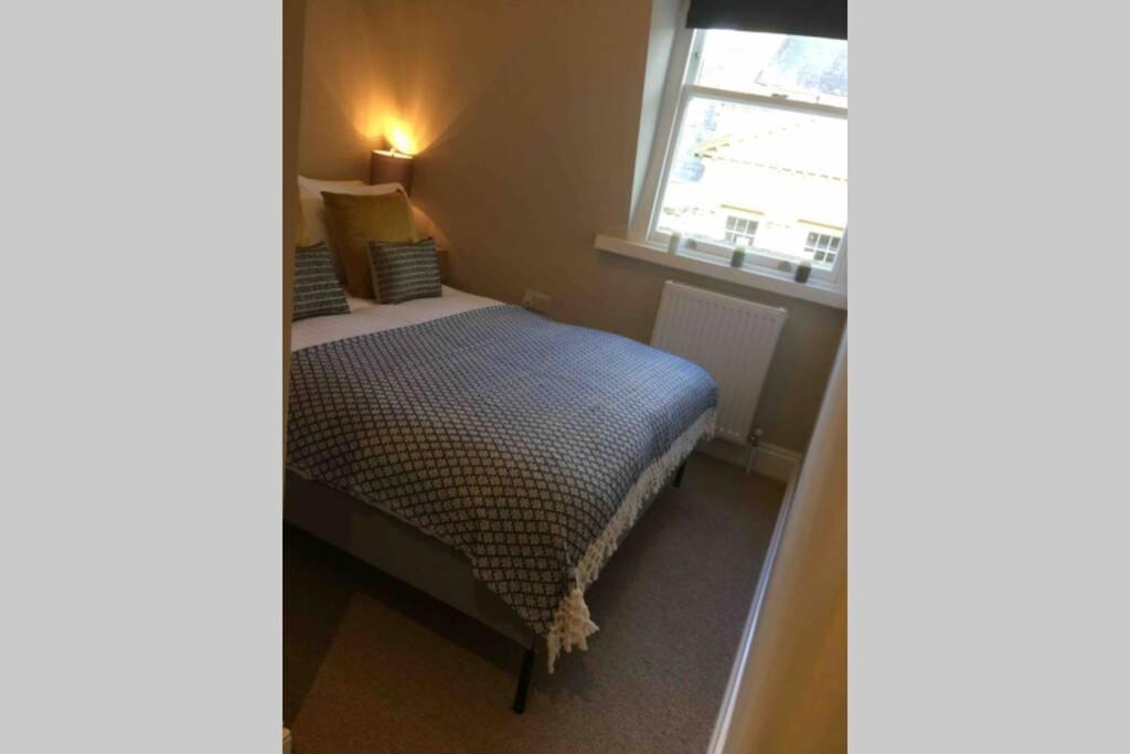 Beautiful Bath Apartment In Central Milsom Street Exterior foto