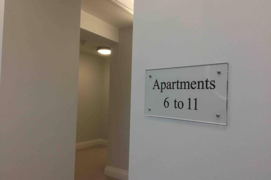 Beautiful Bath Apartment In Central Milsom Street Exterior foto