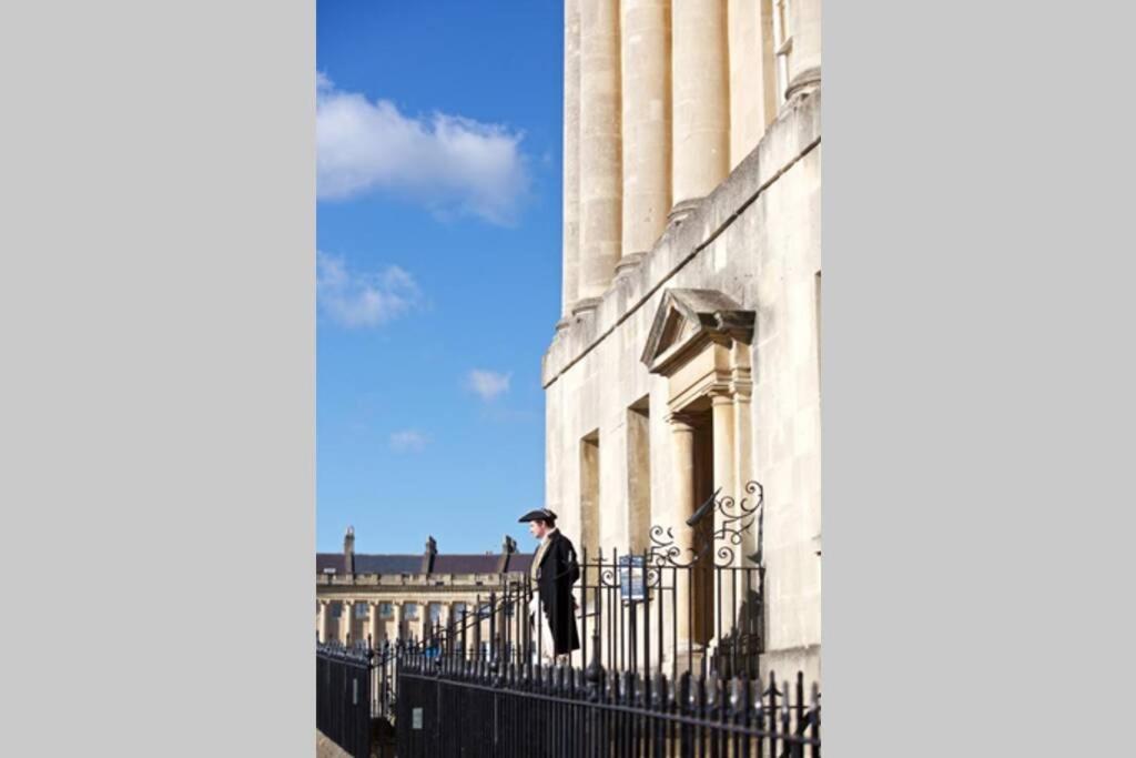 Beautiful Bath Apartment In Central Milsom Street Exterior foto